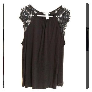 H&M black top $9